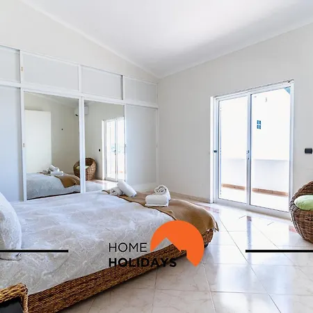 #248 Loureira 54 By Holidays