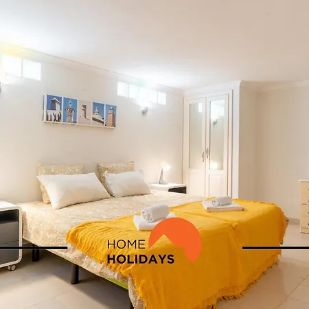 #248 Loureira 54 By Holidays 别墅