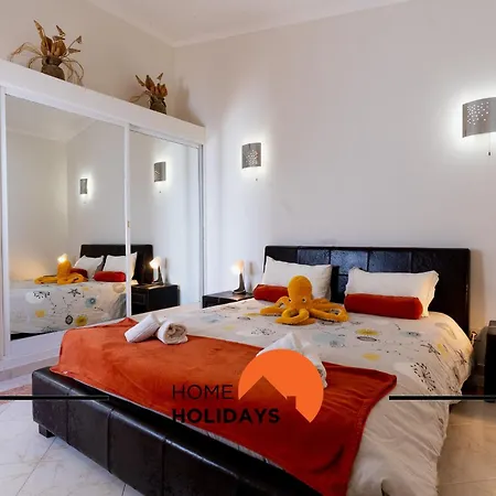 #248 Loureira 54 By Holidays 别墅 *